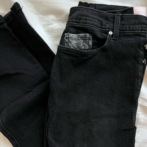 black straight leg jean